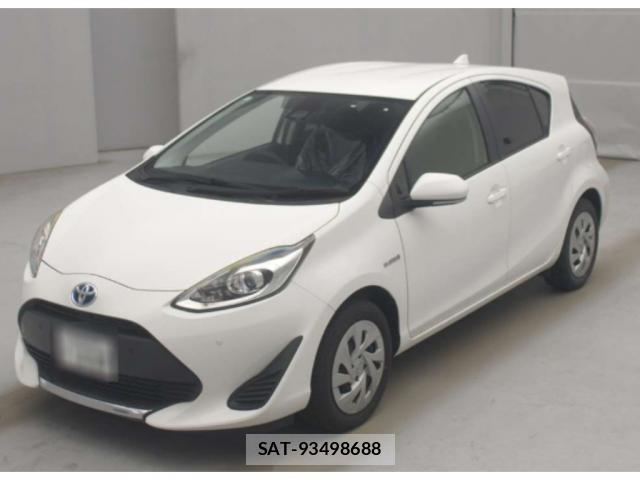 Toyota AQUA 2020-03 8856356-0