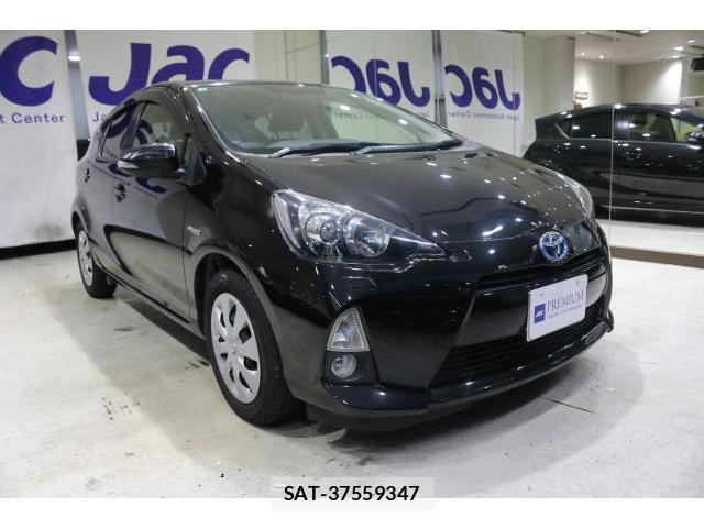 Toyota AQUA 2013-04 8856529-10