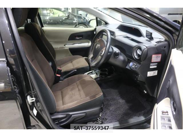 Toyota AQUA 2013-04 8856529-5