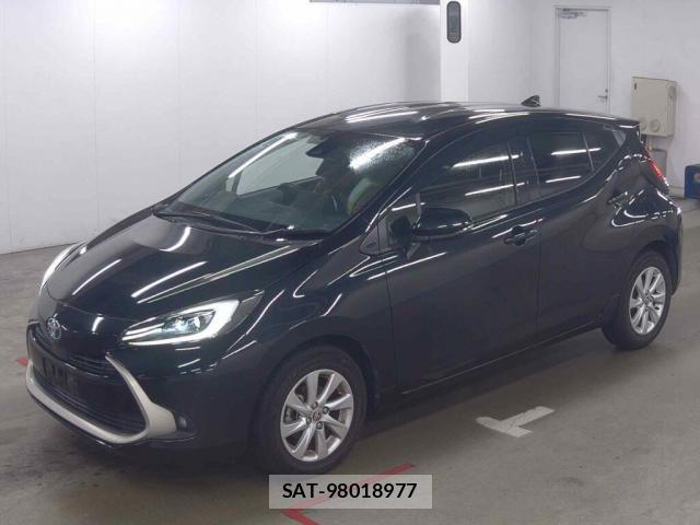 Toyota AQUA 2021-09 8856534-3