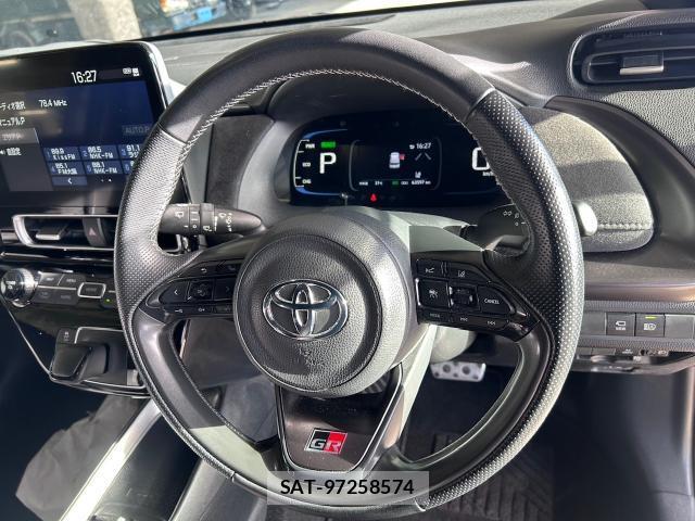 Toyota AQUA 2023-03 8856614-14