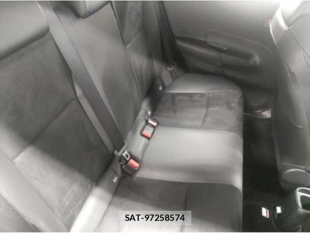 Toyota AQUA 2023-03 8856614-5