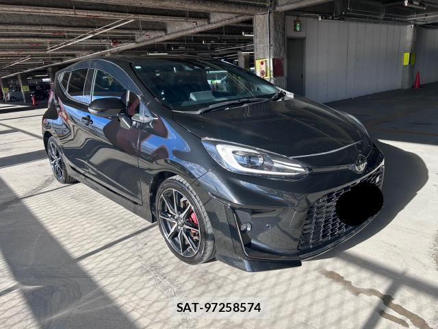 Toyota AQUA 2023-03 8856614-6