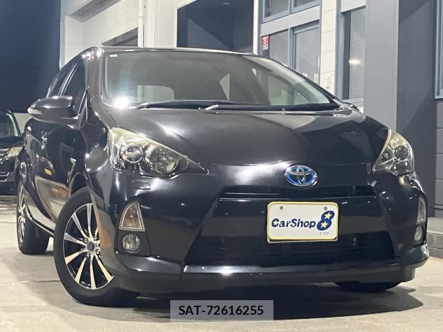 Toyota AQUA 2013-10 8856709-0