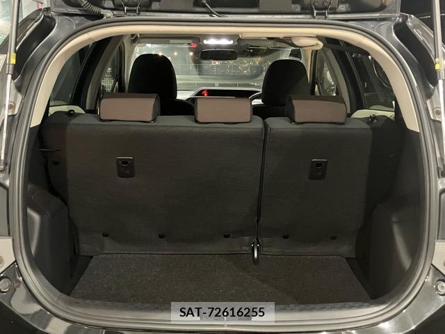 Toyota AQUA 2013-10 8856709-8
