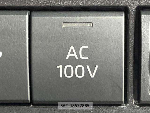 Toyota AQUA 2025-02 8856797-5