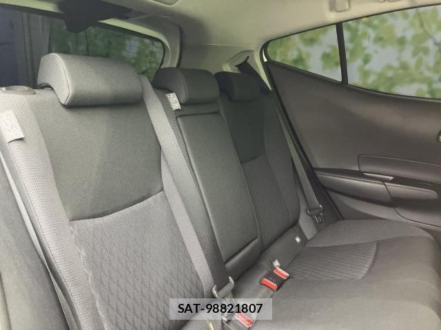 Toyota AQUA 2025-01 8856934-4