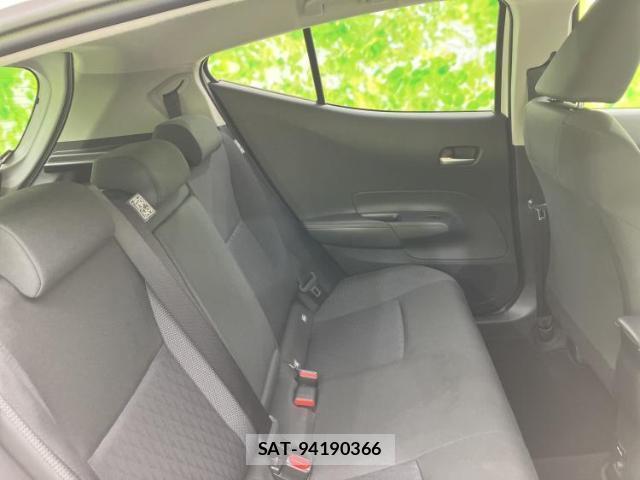 Toyota AQUA 2025-03 8856986-4