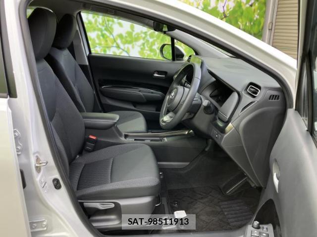 Toyota AQUA 2023-10 8857025-3