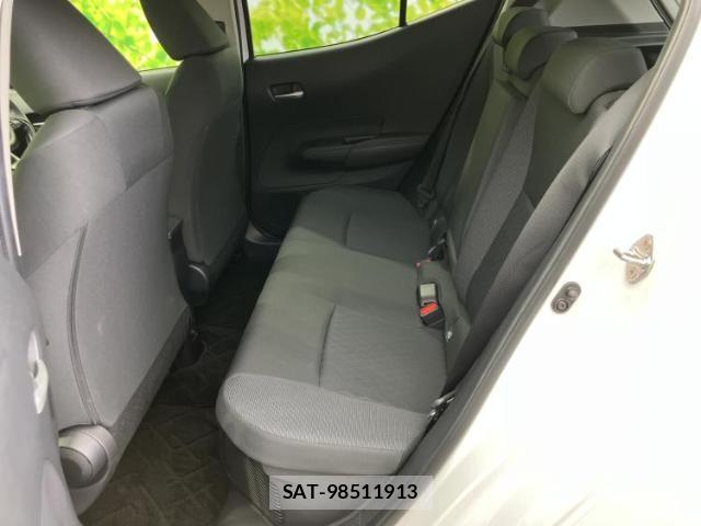Toyota AQUA 2023-10 8857025-6