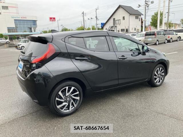 Toyota AQUA 2025-03 8857109-2