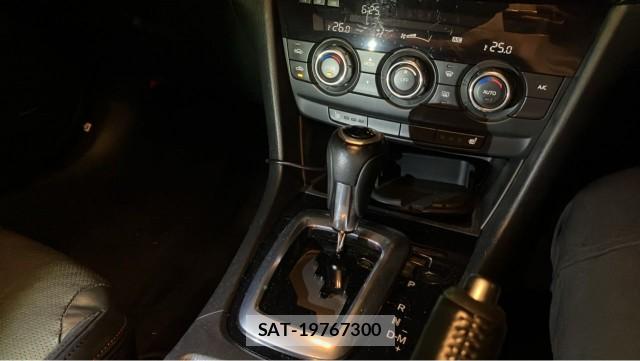 Mazda ATENZA WAGON 2014-07 8855370-14