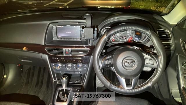 Mazda ATENZA WAGON 2014-07 8855370-16