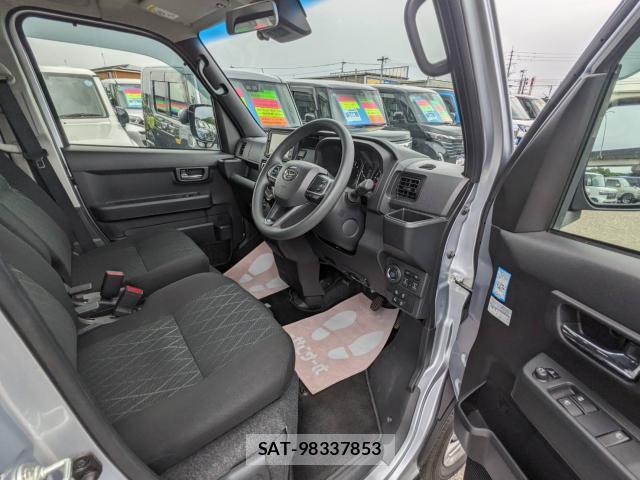 Daihatsu ATRAI 2022-07 8854282-8