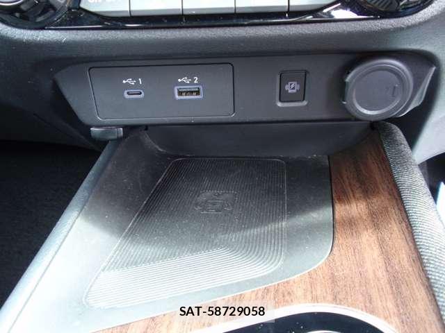 Nissan AURA 2022-03 8855210-11