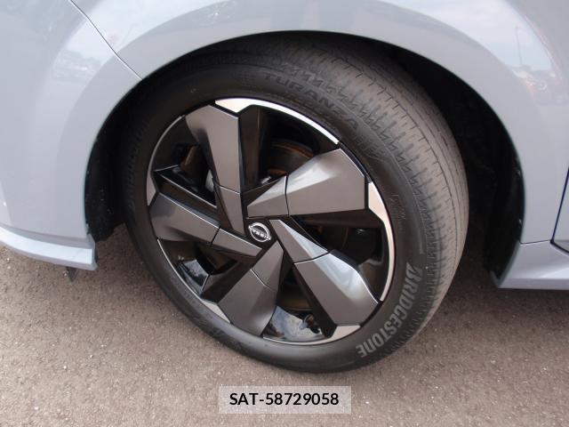 Nissan AURA 2022-03 8855210-16