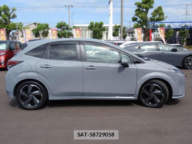 Nissan AURA 2022-03 8855210-18
