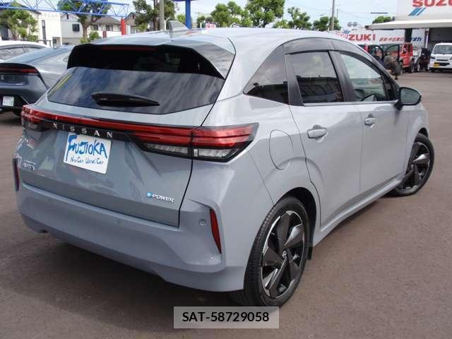 Nissan AURA 2022-03 8855210-2
