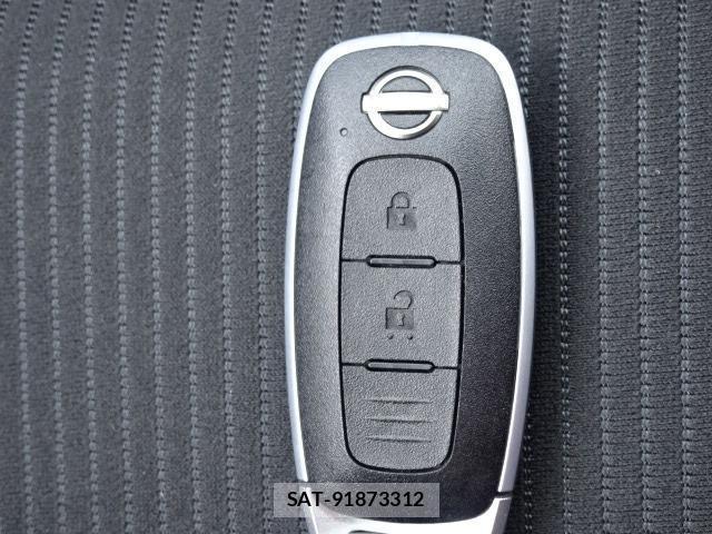 Nissan AURA 2025-01 8856824-5