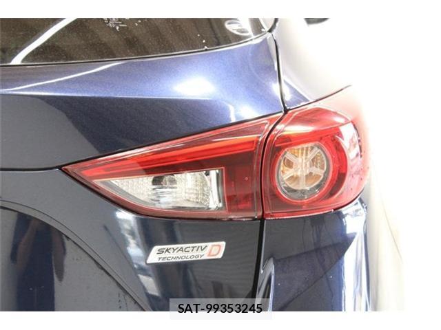 Mazda AXELA SPORT 2015-05 8853893-17