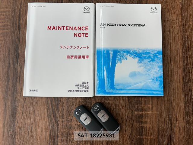 Mazda AXELA SPORT 2017-09 8856071-1