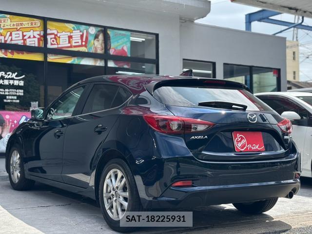 Mazda AXELA SPORT 2017-09 8856071-12