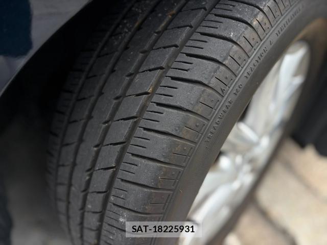 Mazda AXELA SPORT 2017-09 8856071-6
