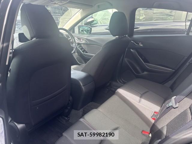 Mazda AXELA SPORT 2016-08 8856156-3