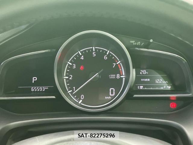 Mazda AXELA 2016-07 8854772-13