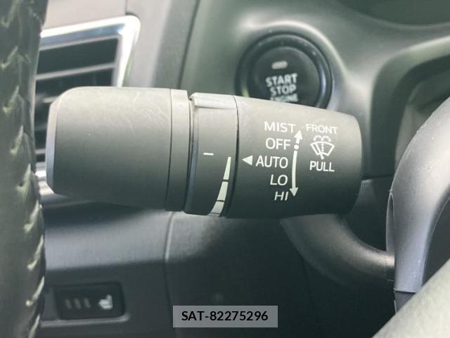 Mazda AXELA 2016-07 8854772-16