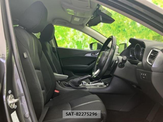 Mazda AXELA 2016-07 8854772-3