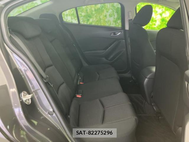 Mazda AXELA 2016-07 8854772-4