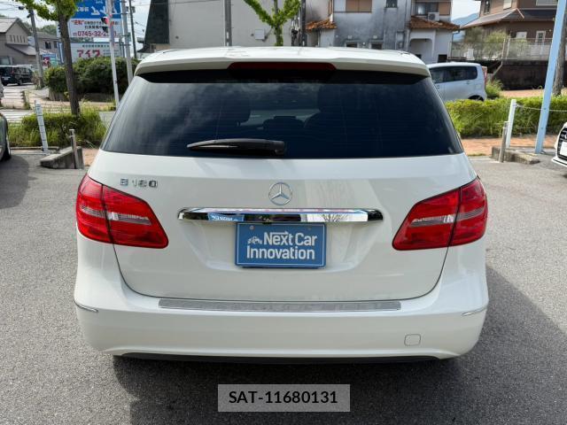 Mercedes Benz B-CLASS 2012-10 8854719-6