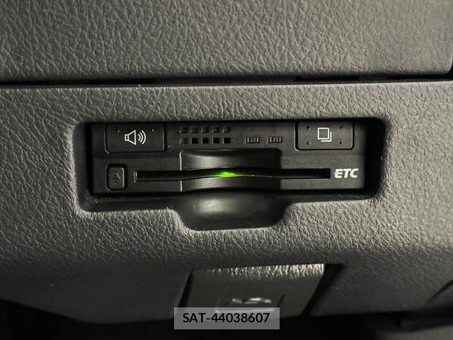 Toyota BB 2009-07 8857131-3