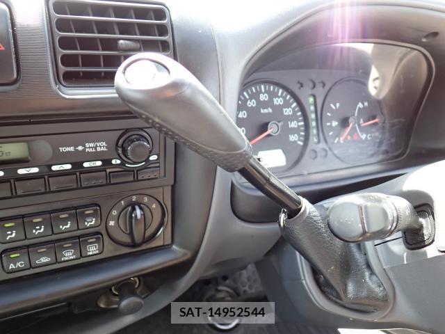 Mazda BONGO VAN 2015-05 8854007-15