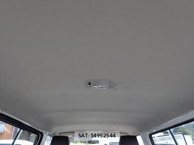 Mazda BONGO VAN 2015-05 8854007-16