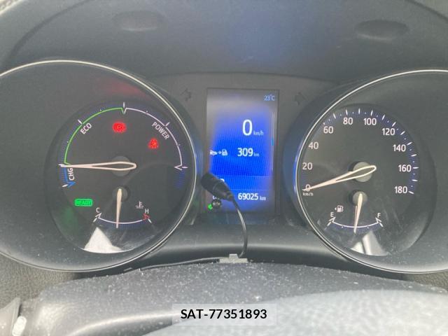 Toyota C-HR 2019-06 8855106-15