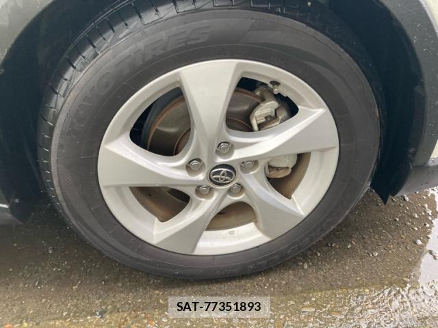 Toyota C-HR 2019-06 8855106-3