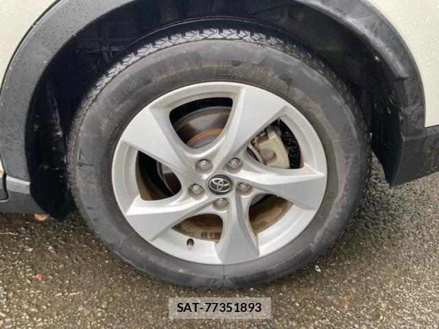 Toyota C-HR 2019-06 8855106-5