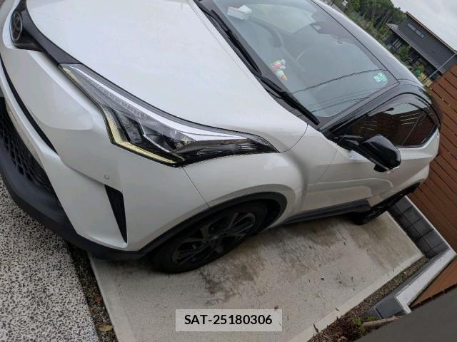 Toyota C-HR 2019-10 8855389-10