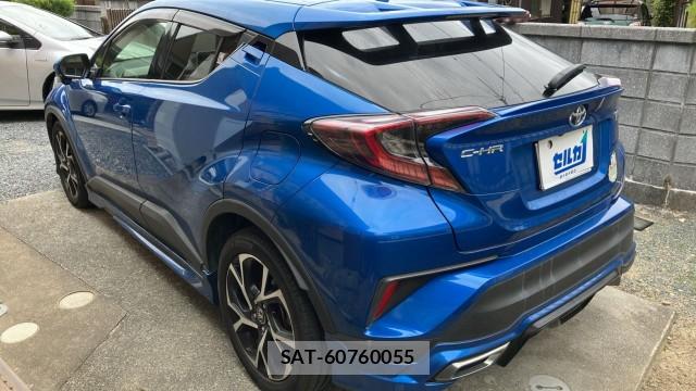 Toyota C-HR 2017-04 8855406-13