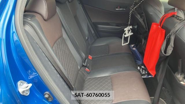Toyota C-HR 2017-04 8855406-6