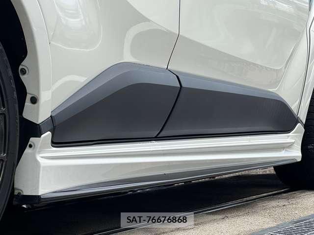 Toyota C-HR 2021-04 8855521-11