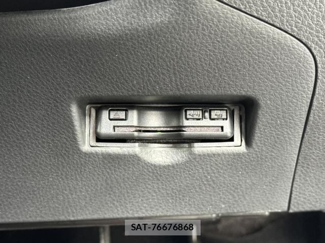Toyota C-HR 2021-04 8855521-19