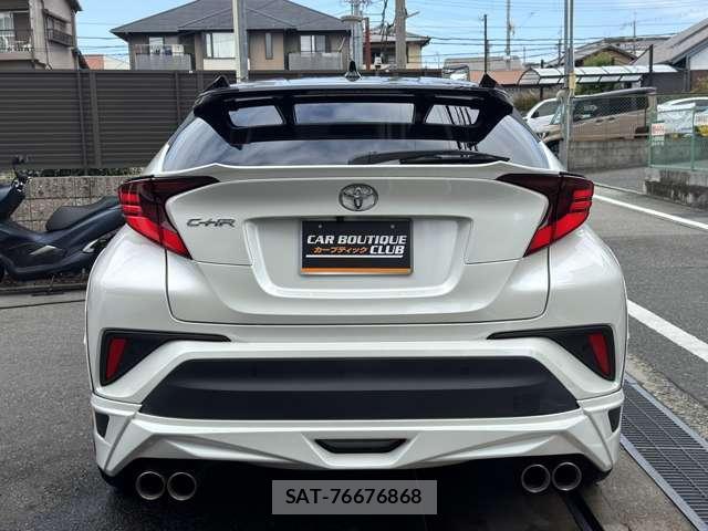 Toyota C-HR 2021-04 8855521-5