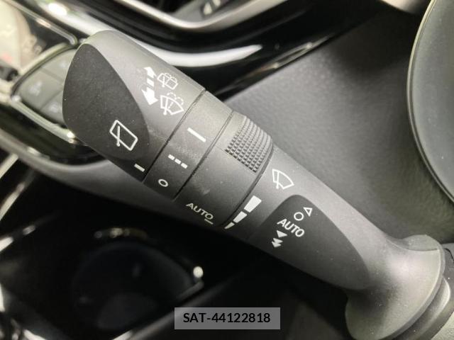 Toyota C-HR 2021-07 8856008-15