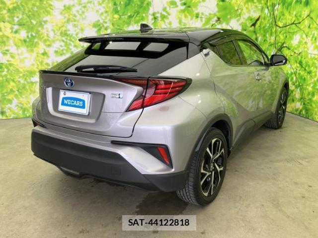 Toyota C-HR 2021-07 8856008-2