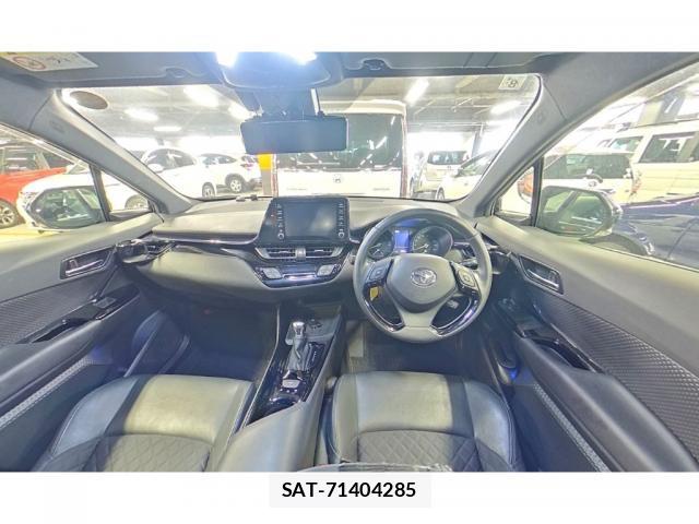 Toyota C-HR 2021-08 8856562-2