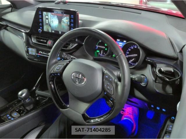 Toyota C-HR 2021-08 8856562-3