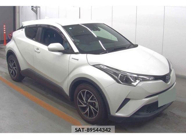Toyota C-HR 2017-11 8856569-0